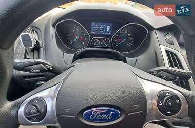 Седан Ford Focus 2014 в 