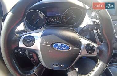 Универсал Ford Focus 2014 в 
