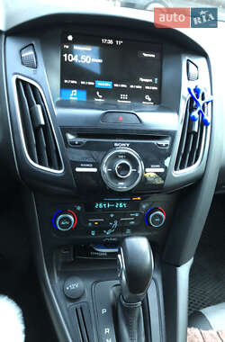 Седан Ford Focus 2018 в 