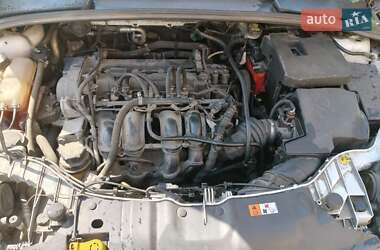 Хэтчбек Ford Focus 2014 в 