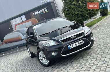 Хэтчбек Ford Focus 2010 в 