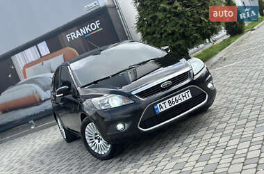 Хэтчбек Ford Focus 2010 в 
