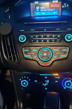 Седан Ford Focus 2017 в 