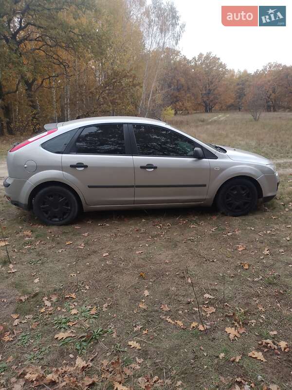 Хэтчбек Ford Focus 2007 в Киеве