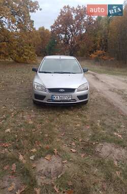 Хэтчбек Ford Focus 2007 в 