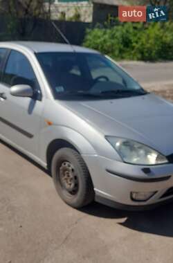 Хэтчбек Ford Focus 2004 в 