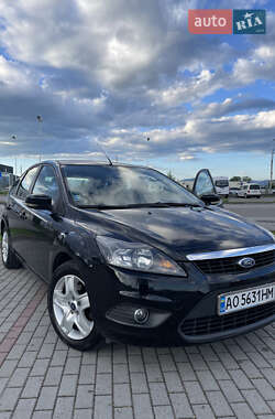 Хетчбек Ford Focus 2010 в 