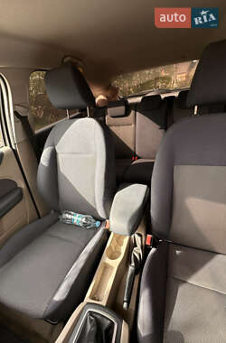Хэтчбек Ford Focus 2004 в 