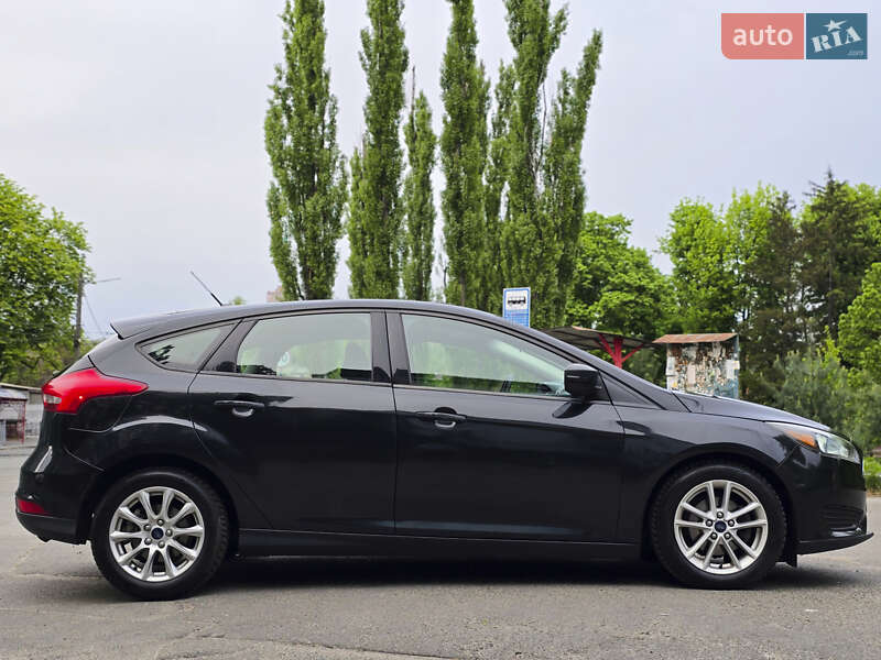 Хэтчбек Ford Focus 2015 в Киеве