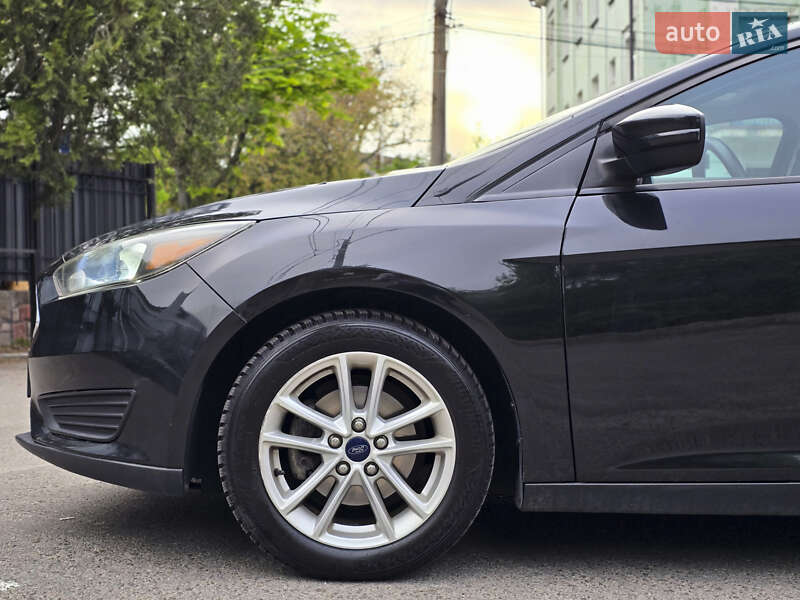Хэтчбек Ford Focus 2015 в Киеве