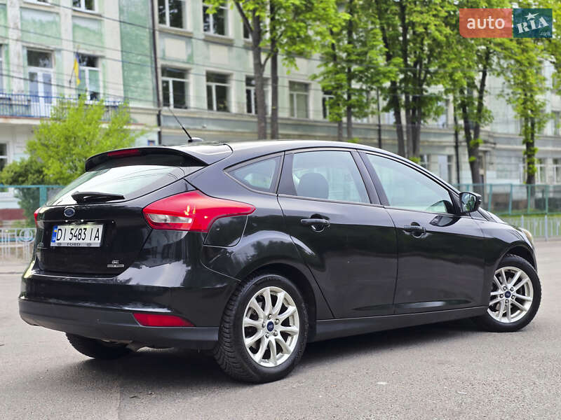 Хэтчбек Ford Focus 2015 в Киеве