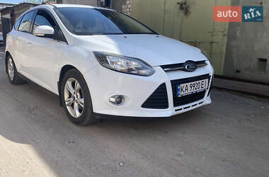 Хетчбек Ford Focus 2011 в 