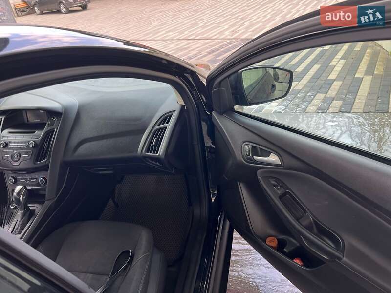 Седан Ford Focus 2015 в Красилове