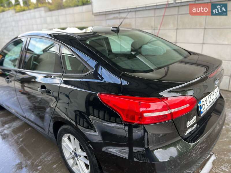 Седан Ford Focus 2015 в Красилове