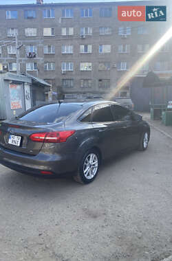 Седан Ford Focus 2018 в 