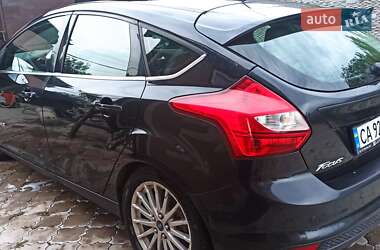 Хэтчбек Ford Focus 2013 в 