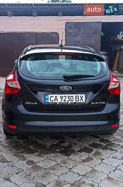 Хэтчбек Ford Focus 2013 в Умани