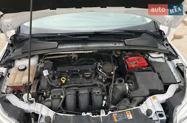 Седан Ford Focus 2014 в 