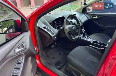 Хетчбек Ford Focus 2015 в 