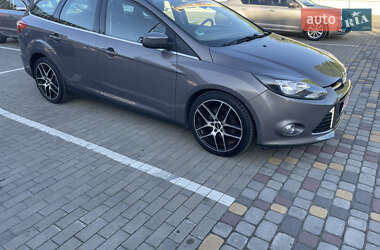 Универсал Ford Focus 2012 в 