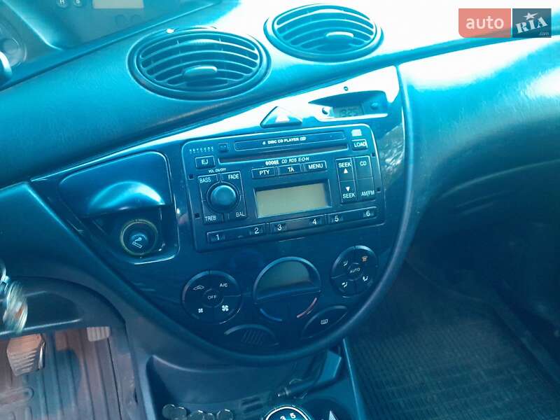 Седан Ford Focus 2003 в Вышгороде
