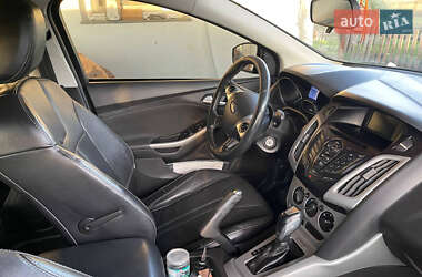 Хэтчбек Ford Focus 2014 в 