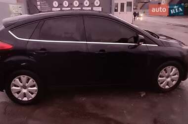 Хэтчбек Ford Focus 2013 в 