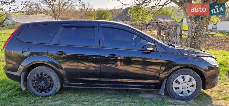 Универсал Ford Focus 2009 в Песчанке