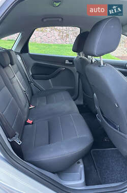 Хэтчбек Ford Focus 2009 в 