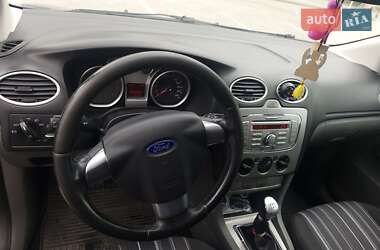 Хэтчбек Ford Focus 2008 в 