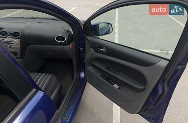 Хэтчбек Ford Focus 2008 в 