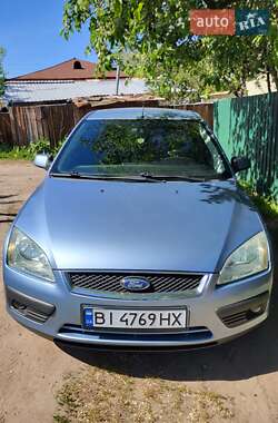 Хэтчбек Ford Focus 2005 в 
