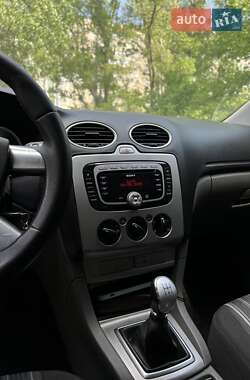 Хетчбек Ford Focus 2008 в 
