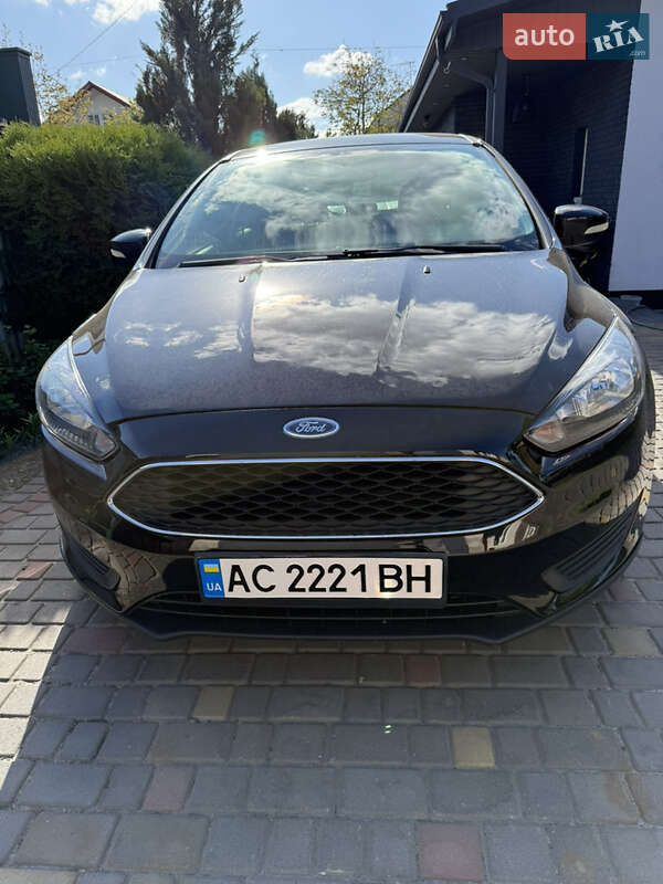 Седан Ford Focus 2017 в 