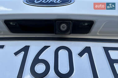 Седан Ford Focus 2016 в 