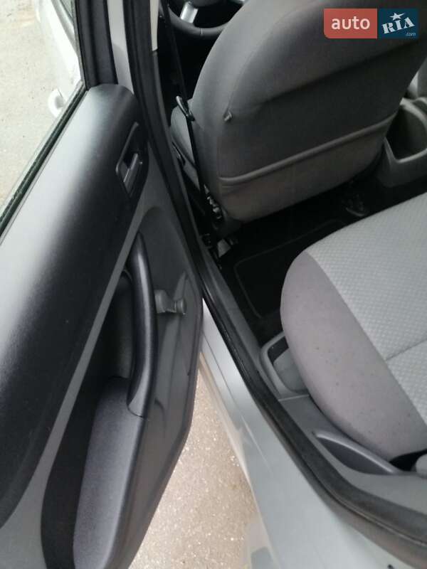 Универсал Ford Focus 2007 в Малине фото 12 Универсал Ford Focus 2007 в Малине