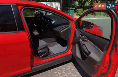 Седан Ford Focus 2013 в 