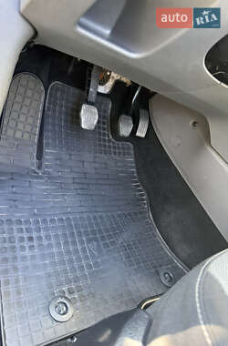 Хетчбек Ford Focus 2010 в 