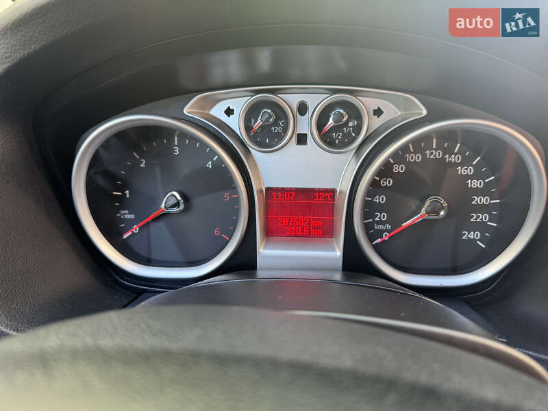 Хэтчбек Ford Focus 2010 в Радивилове