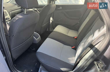 Хетчбек Ford Focus 2010 в 