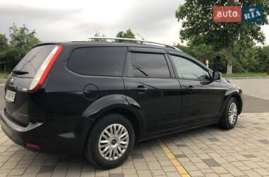 Универсал Ford Focus 2010 в 