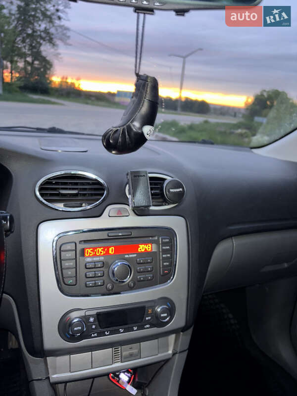 Универсал Ford Focus 2010 в Чуднове
