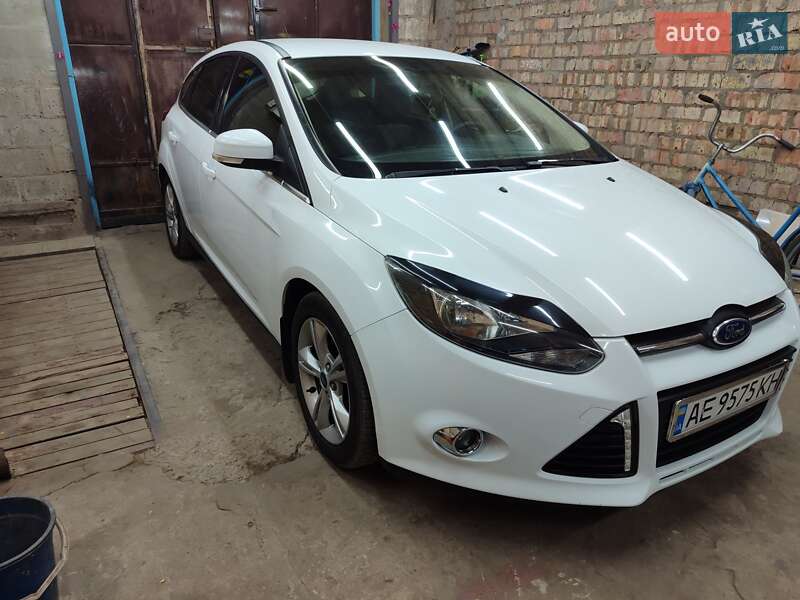 Хетчбек Ford Focus 2013 в Синельниковому