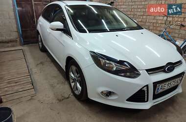 Хетчбек Ford Focus 2013 в 