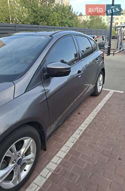 Хэтчбек Ford Focus 2013 в 