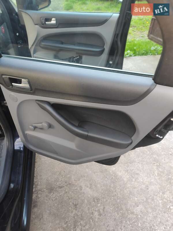 Хэтчбек Ford Focus 2008 в Стрые