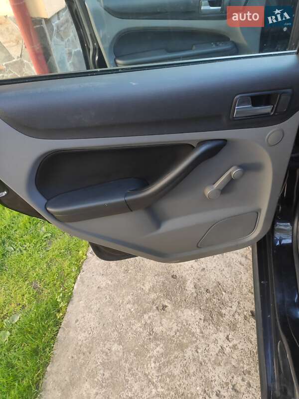 Хэтчбек Ford Focus 2008 в Стрые