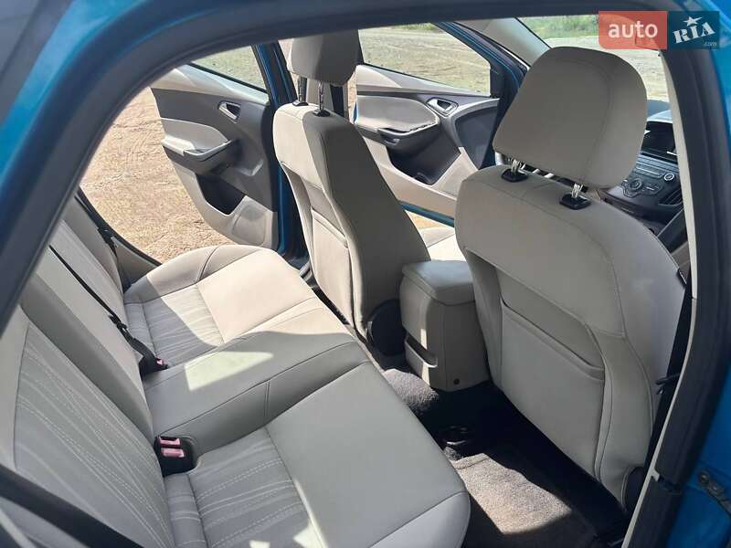 Седан Ford Focus 2015 в Киеве