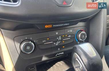 Седан Ford Focus 2015 в 