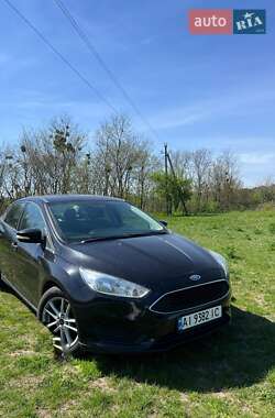 Седан Ford Focus 2015 в Обухове
